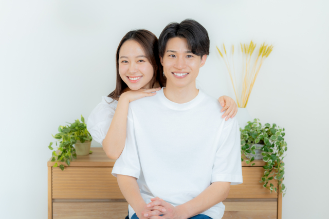 マッチングアプリの自己紹介文の書き方｜異性に刺さる100字・300字テンプレートと実例集